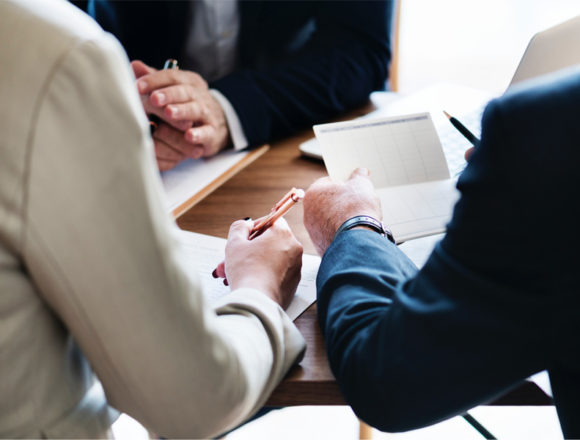 Come gestire un team efficacemente in un minuto: “The one minute manager” Come gestire un team efficacemente in un minuto: “The one minute manager”