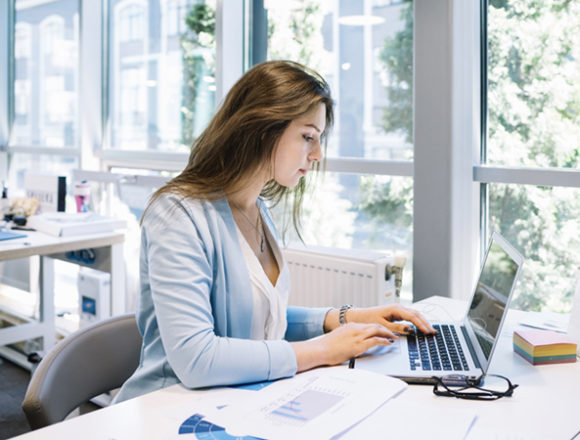 Lavorare meno a parità di salario: realtà per pochi, mito per tanti Lavorare meno a parità di salario: realtà per pochi, mito per tanti