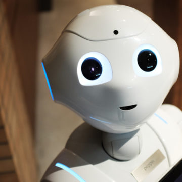 Robot e intelligenza artificiale: gli italiani promuovono la rivoluzione ma temono tagli di posti di lavoro