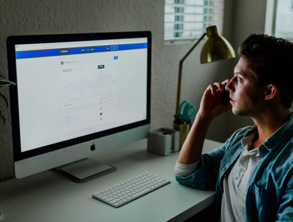 Telelavoro, attenzione a non confondere vita privata e ufficio domestico Telelavoro, attenzione a non confondere vita privata e ufficio domestico