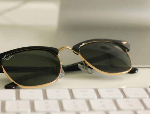 Luxottica lancia il welfare di filiera garantendo i tamponi anche ai partner commerciali Luxottica lancia il welfare di filiera garantendo i tamponi anche ai partner commerciali