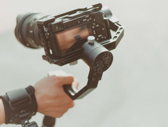 Curricula di nuova generazione e video-speech dove raccontare se stessi Curricula di nuova generazione e video-speech dove raccontare se stessi