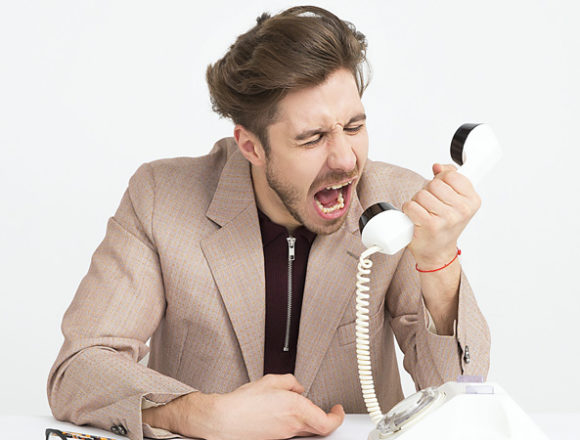 I conflitti tra colleghi ai tempi del lavoro da remoto: analisi e soluzioni I conflitti tra colleghi ai tempi del lavoro da remoto: analisi e soluzioni
