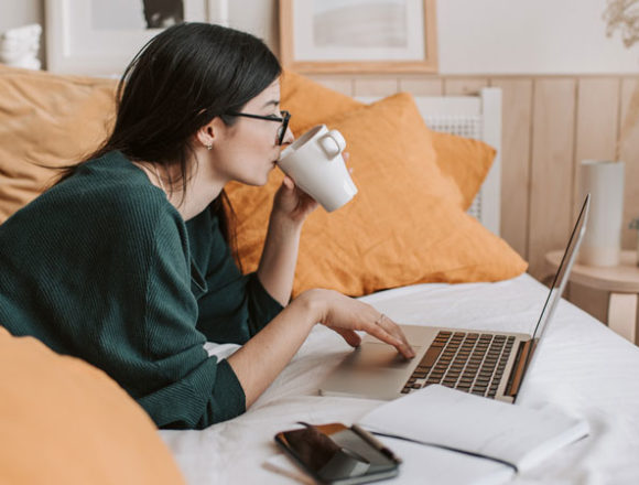 Smart working, Governo e parti sociali dettano le nuove linee di indirizzo Smart working, Governo e parti sociali dettano le nuove linee di indirizzo