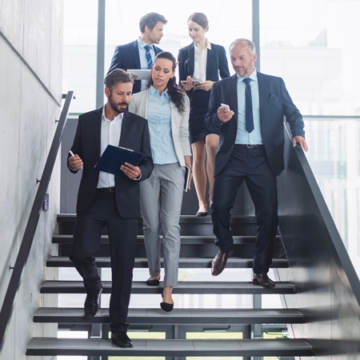 CCNL dirigenti terziari, aumenti di 800 euro e welfare potenziato: tutte le novità CCNL dirigenti terziari, aumenti di 800 euro e welfare potenziato: tutte le novità