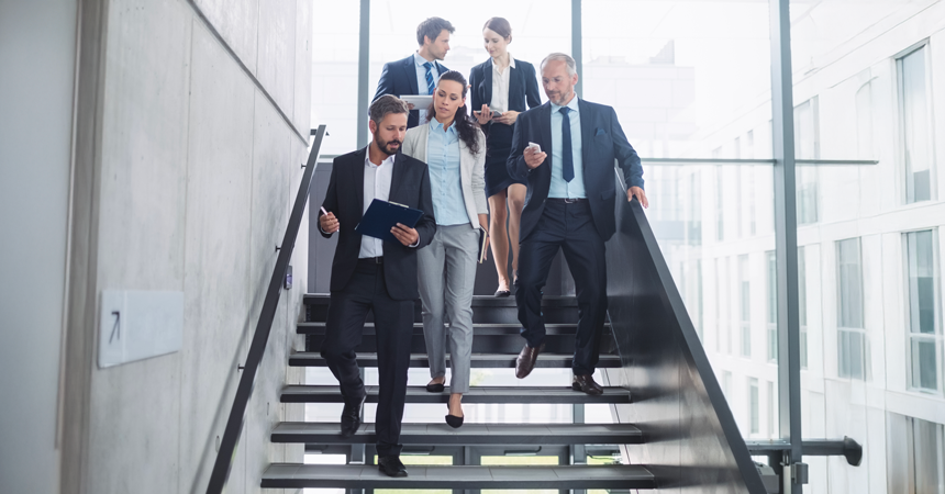 CCNL dirigenti terziari, aumenti di 800 euro e welfare potenziato: tutte le novità CCNL dirigenti terziari, aumenti di 800 euro e welfare potenziato: tutte le novità