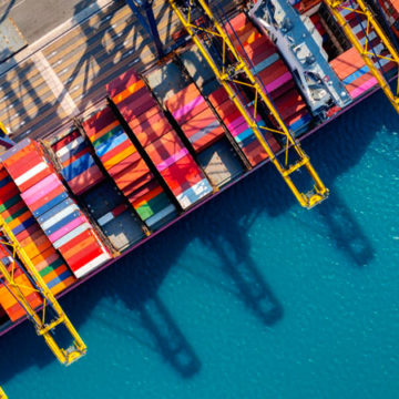 Sentenza sui marittimi e ferie retribuite: impatti e criticità per il settore