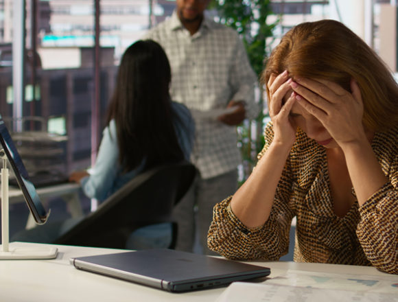 Gallup 2026: solo 1 lavoratore su 5 è motivato. E la colpa è (anche) dei manager