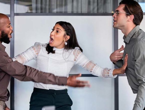 Tra empatia e distacco: il lavoro sporco dell’HR Tra empatia e distacco: il lavoro sporco dell’HR