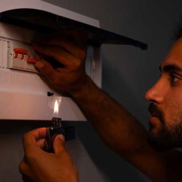 Chi paga i dipendenti durante un blackout? Chi paga i dipendenti durante un blackout?